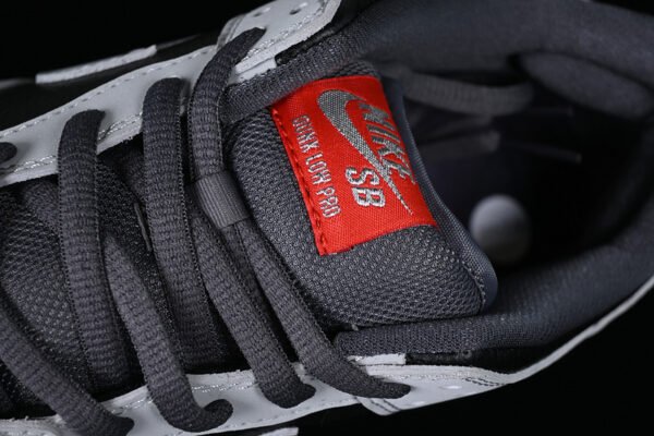 ATLAS X DUNK LOW PREMIUM SB WOLF GREY_BLACK_RED