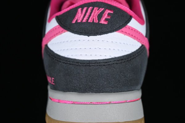 DUNK LOW PREMIUM SB QS DISPOSABLE BLACK_PINK FOIL