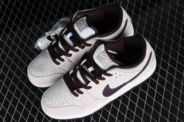 DUNK LOW PRO SB DESERT SAND_MAHOGANY