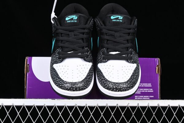 DUNK LOW PRO SB ATMOS ELEPHANT MEDIUM GREY_BLACK_WHITE_CLEAR JADE