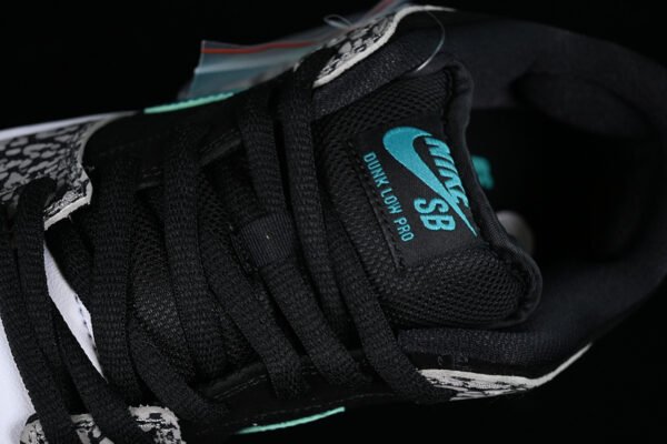 DUNK LOW PRO SB ATMOS ELEPHANT MEDIUM GREY_BLACK_WHITE_CLEAR JADE