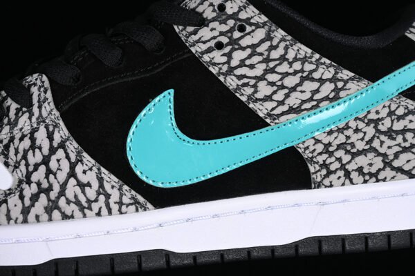 DUNK LOW PRO SB ATMOS ELEPHANT MEDIUM GREY_BLACK_WHITE_CLEAR JADE