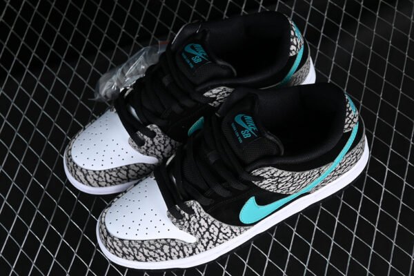 DUNK LOW PRO SB ATMOS ELEPHANT MEDIUM GREY_BLACK_WHITE_CLEAR JADE