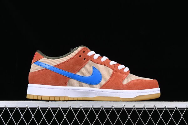 DUNK LOW PRO SB CORDUROY DUSTY PEACH_PHOTO BLUE-DESERT ORE