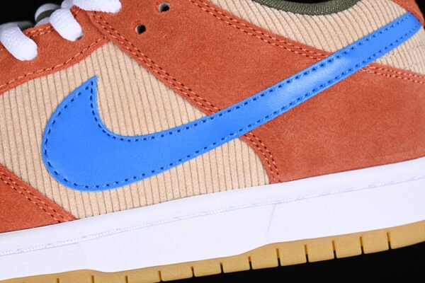 DUNK LOW PRO SB CORDUROY DUSTY PEACH_PHOTO BLUE-DESERT ORE