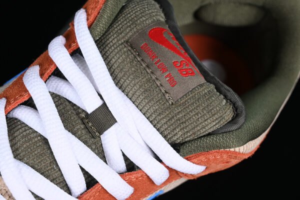 DUNK LOW PRO SB CORDUROY DUSTY PEACH_PHOTO BLUE-DESERT ORE