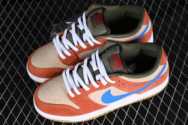 DUNK LOW PRO SB CORDUROY DUSTY PEACH_PHOTO BLUE-DESERT ORE