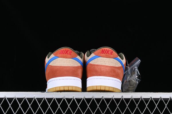 DUNK LOW PRO SB CORDUROY DUSTY PEACH_PHOTO BLUE-DESERT ORE