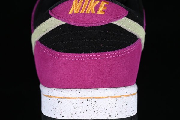 DUNK LOW PRO SB RED PLUM_BLACK_TAXI_CITRON