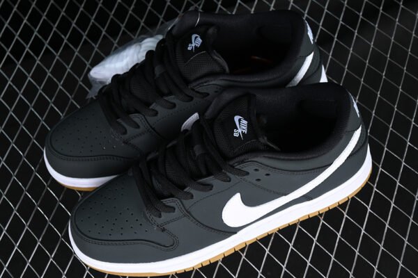 DUNK LOW SB ORANGE LABEL BLACK_WHITE-LIGHT BROWN GUM
