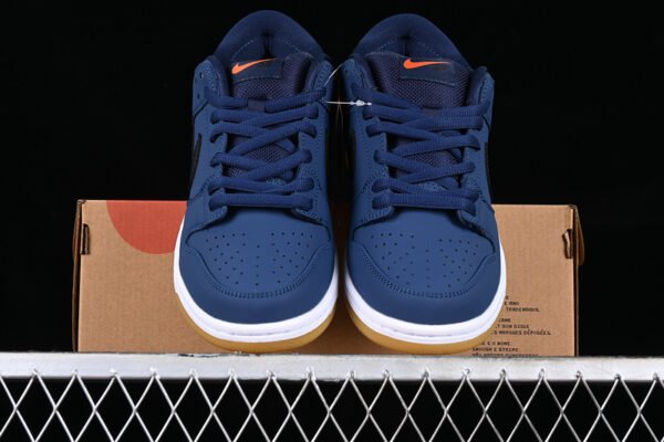 DUNK LOW PRO ISO SB MIDNIGHT NAVY_WHITE_GUM