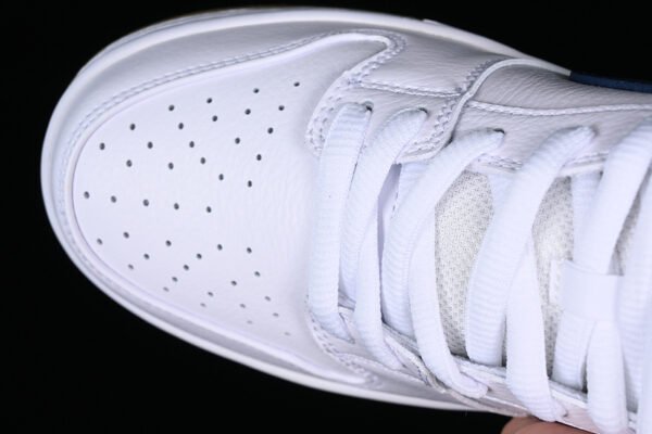 DUNK LOW PRO ISO SB ORANGE LABEL WHITE_NAVY_WHITE_SAFETY ORANGE