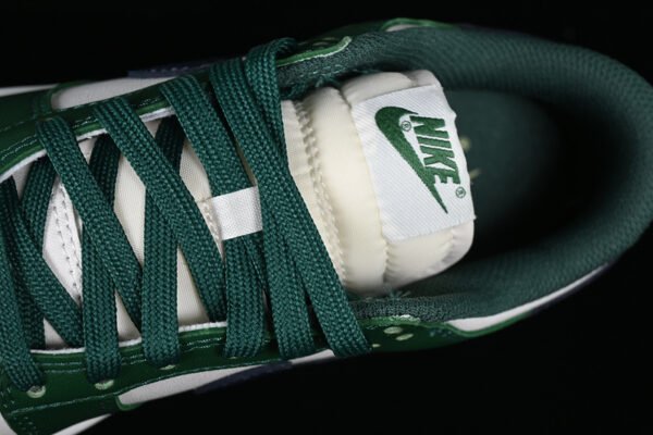 DUNK LOW GORGE GREEN_PHANTOM_MIDNIGHT NAVY