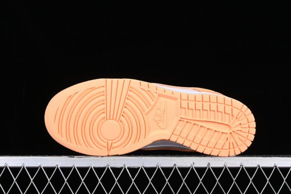 DUNK LOW PEACH CREAM_WHITE_PEACH CREAM