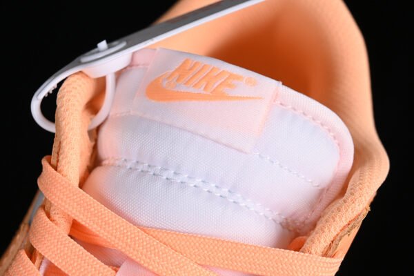 DUNK LOW PEACH CREAM_WHITE_PEACH CREAM