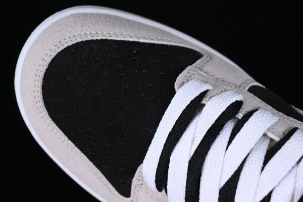 DUNK LOW RETRO VAST GREY_BLACK_WHITE