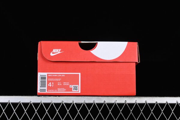 DUNK LOW SB LOW TOP CASUAL SNEAKERS WHITE_PINK