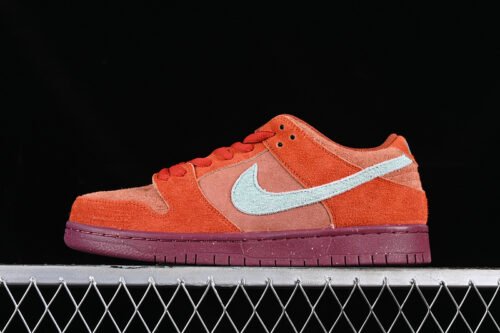 DUNK LOW SB MYSTIC RED_EMERALD RISE_RUGGED ORANGE_ROSEWOOD_MYSTIC RED