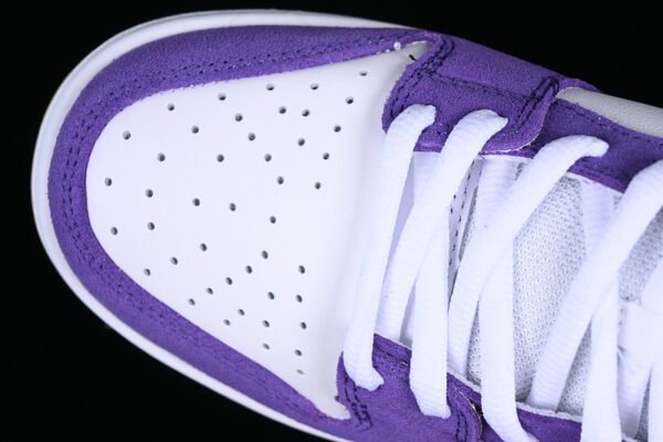 DUNK LOW SB COURT PURPLE_COURT PURPLE_WHITE_GUM LIGHT BROWN