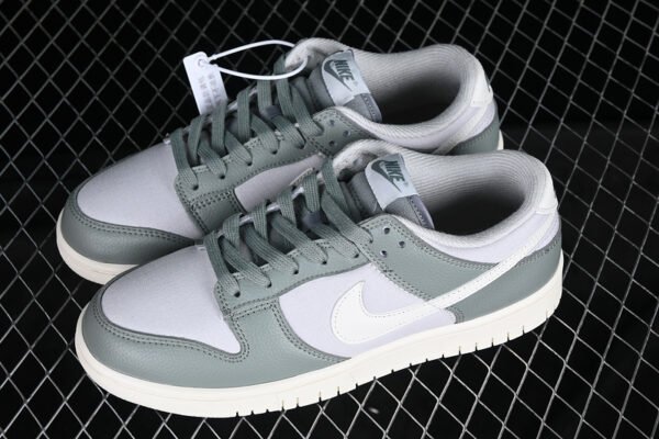 DUNK LOW MICA GREEN_SAIL_PHOTON DUST