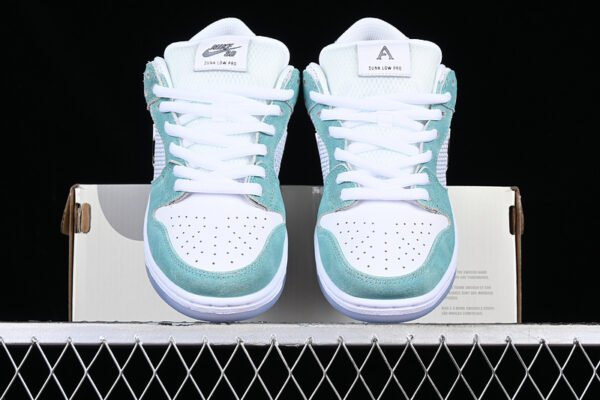 APRIL SKATEBOARDS X DUNK LOW SB TURBO GREEN_METALLIC SILVER_TURBO GREEN