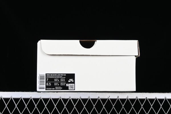 APRIL SKATEBOARDS X DUNK LOW SB TURBO GREEN_METALLIC SILVER_TURBO GREEN