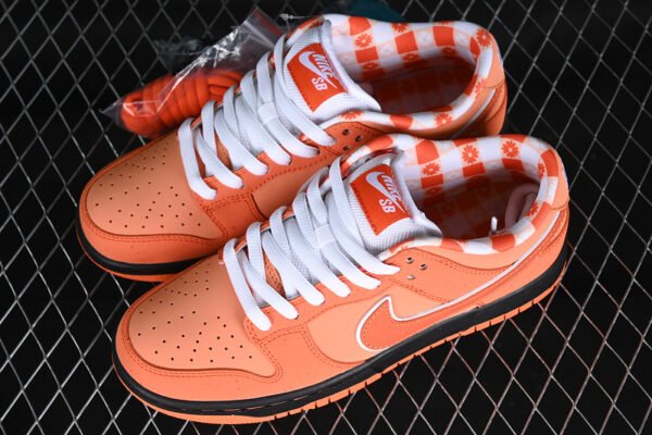 CONCEPTS X SB DUNK LOW ORANGE LOBSTER ORANGE_WHITE_BLACK