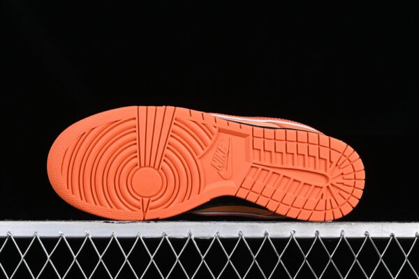 CONCEPTS X SB DUNK LOW ORANGE LOBSTER ORANGE_WHITE_BLACK