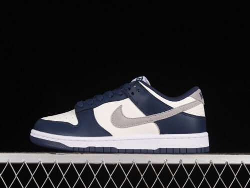 DUNK LOW MIDNIGHT NAVY_LIGHT SMOKE GREY_SUMMIT WHITE
