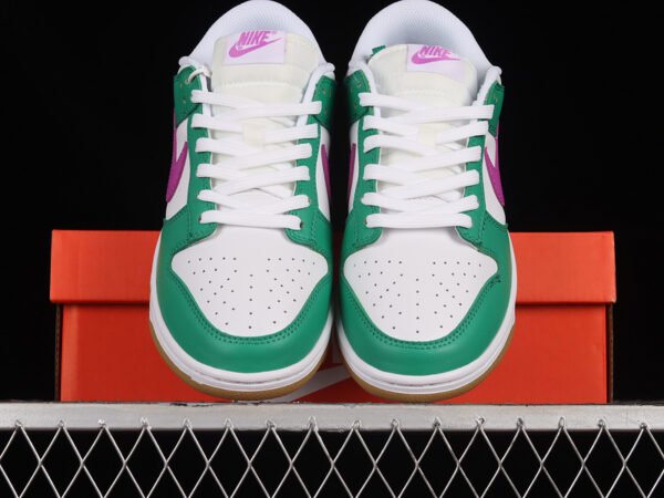 DUNK LOW JOKER WHITE_WHITE_STADIUM GREEN_FUCHSIA DREAM