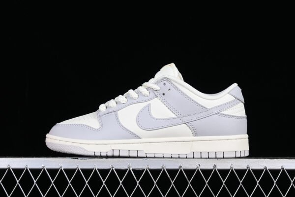 DUNK LOW NEEDLEWORK SAIL_TAWNY_METALLIC SILVER_PHOTON DUST