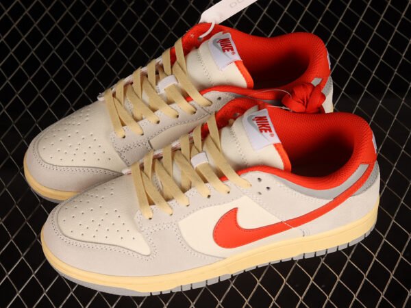 DUNK LOW ATHLETIC DEPARTMENT SAIL_PHOTON DUST_LIGHT SMOKE GREY_PICANTE RED