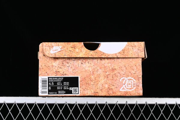 CLOT X DUNK LOW SP CORK NATURAL_FLAX_COCONUT MILK_BAROQUE BROWN
