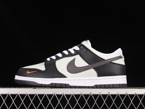 DUNK LOW MINI SWOOSH BLACK_WHITE_TOTAL ORANGE