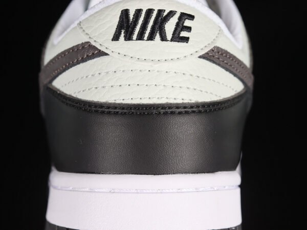 DUNK LOW MINI SWOOSH BLACK_WHITE_TOTAL ORANGE