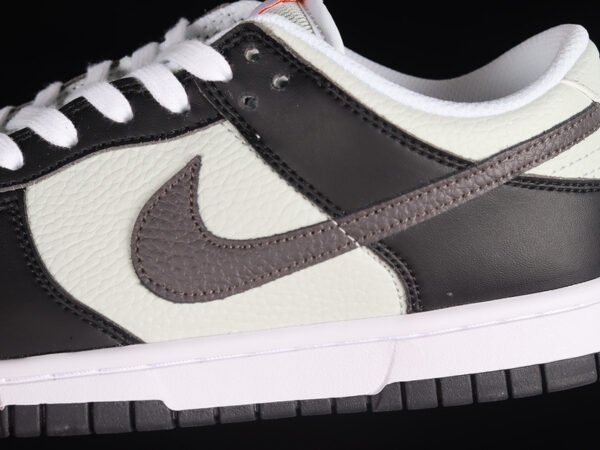DUNK LOW MINI SWOOSH BLACK_WHITE_TOTAL ORANGE