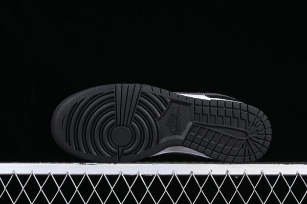 DUNK LOW MINI SWOOSH BLACK_WHITE_TOTAL ORANGE