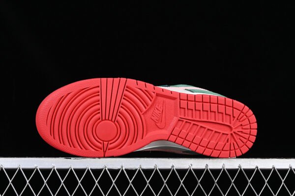 DUNK LOW ALL PETALS UNITED LIGHT BONE_SAIL_FIR GREEN_SAKURA PINK