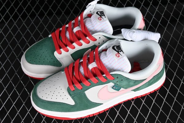 DUNK LOW ALL PETALS UNITED LIGHT BONE_SAIL_FIR GREEN_SAKURA PINK