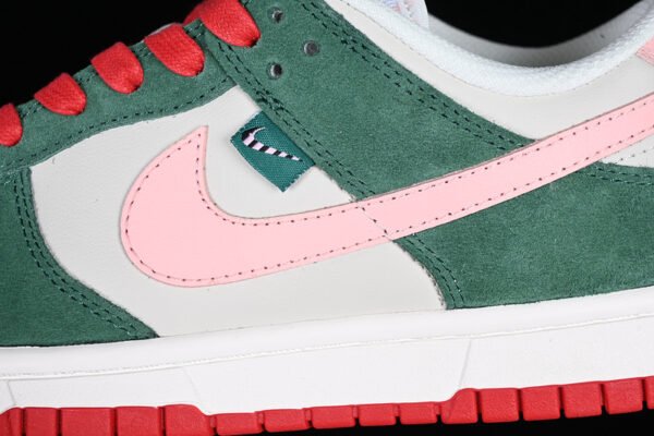 DUNK LOW ALL PETALS UNITED LIGHT BONE_SAIL_FIR GREEN_SAKURA PINK