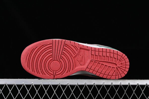 DUNK LOW ALL PETALS UNITED LIGHT BONE_SAIL_FIR GREEN_SAKURA PINK