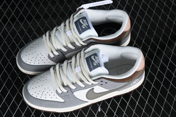 YUTO HORIGOME X DUNK LOW SB GREY_WHITE_GREEN_RED