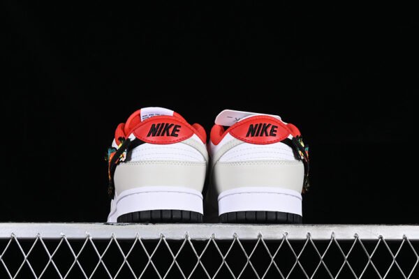 DUNK LOW GS YEAR OF THE DRAGON WHITE_WHITE_UNIVERSITY RED_BLACK