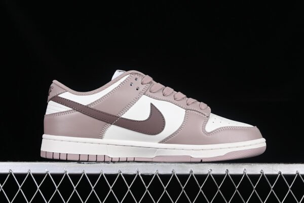 DUNK LOW SB DIFFUSED TAUPE SAIL_PLUM ECLIPSE_DIFFUSED TAUPE