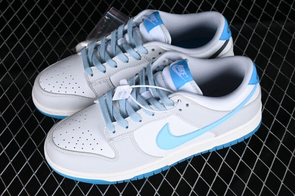 DUNK LOW SB 520 OCEAN BLISS_SUMMIT WHITE_OCEAN BLISS