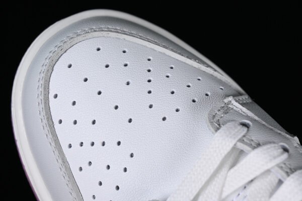 DUNK LOW SB 520 WHITE_GREY_PINK