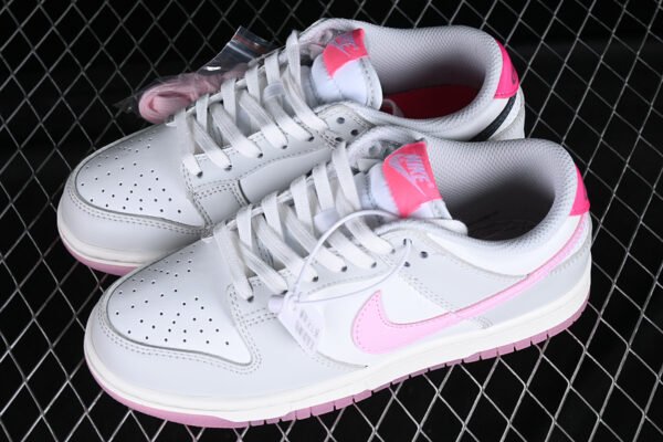 DUNK LOW SB 520 WHITE_GREY_PINK