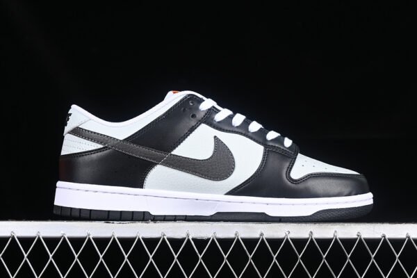 DUNK LOW MINI SWOOSH BLACK_WHITE_TOTAL ORANGE