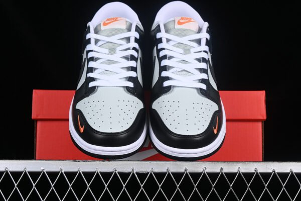 DUNK LOW MINI SWOOSH BLACK_WHITE_TOTAL ORANGE