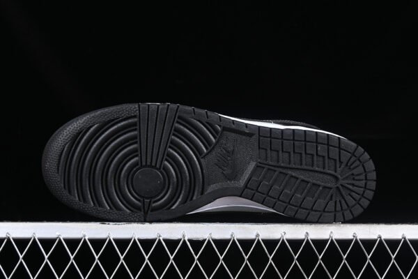 DUNK LOW MINI SWOOSH BLACK_WHITE_TOTAL ORANGE